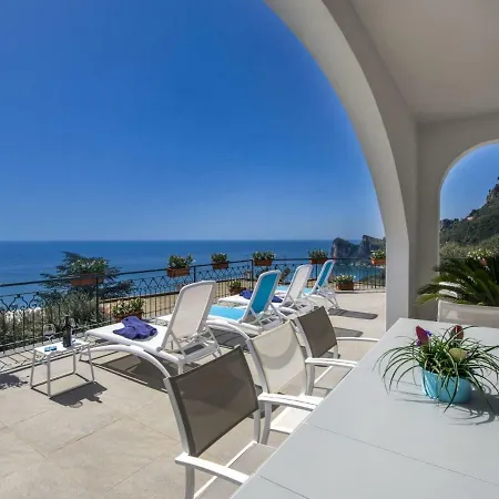 Villa Spacious In Nerano With Swimming Pool Massa Lubrense